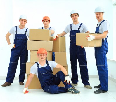 Moving truck service supporting a flat or office relocation