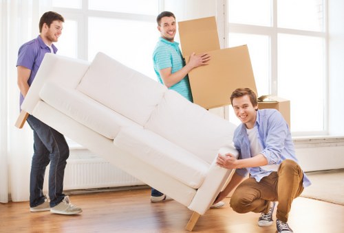 Local removals support for homes and businesses in Friern Barnet