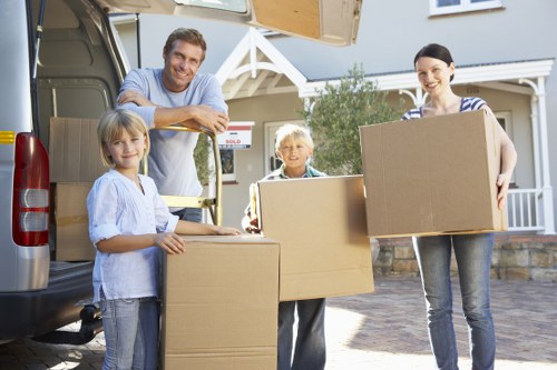 Commercial moving van support in North London